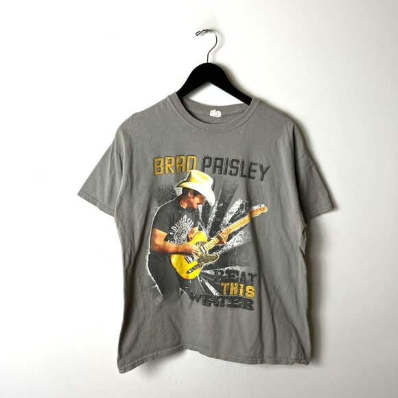 2014 Brad Paisley Beat This Winter Tour T-Shirt Large Gray Vintage Country Music - Picture 2 of 16